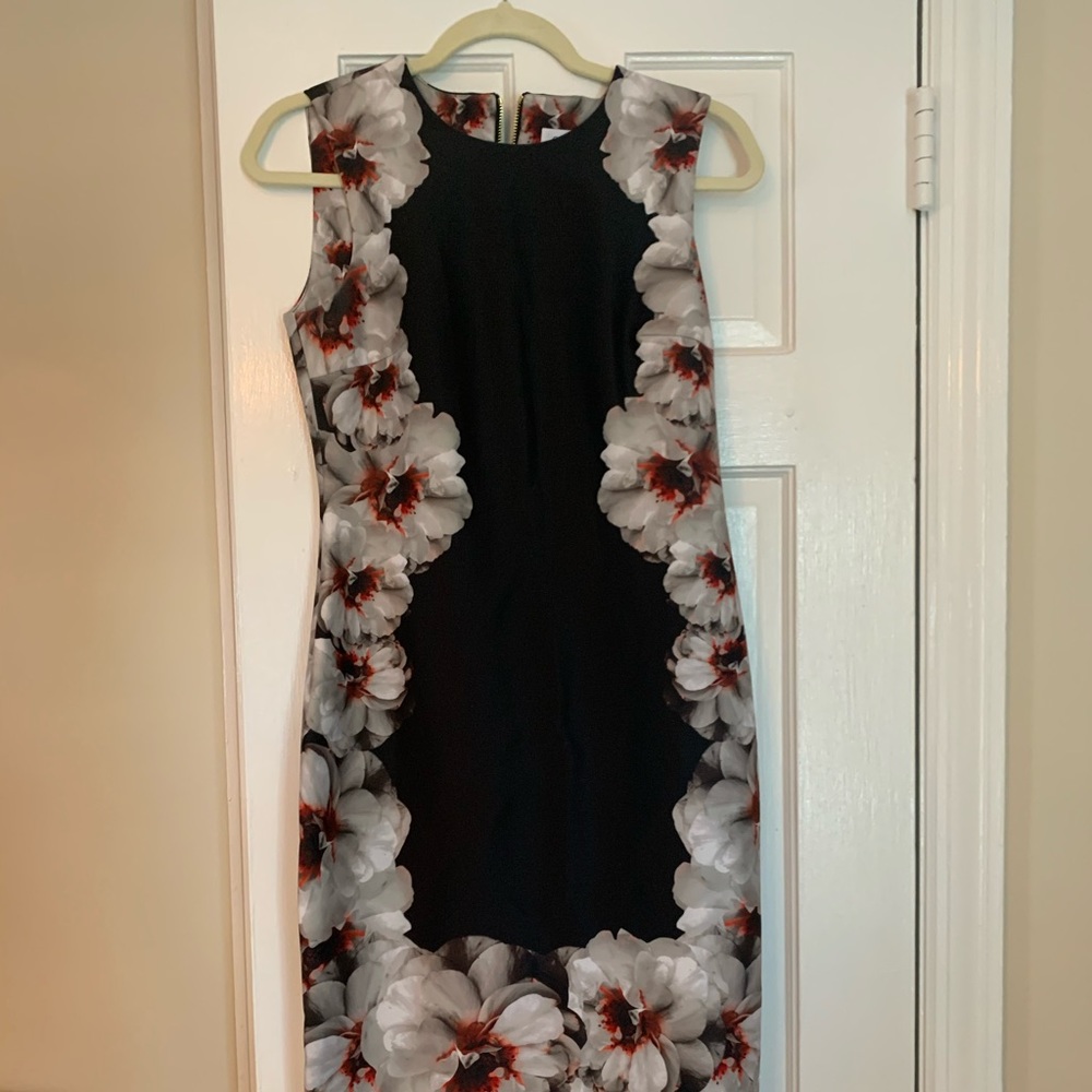 Calvin Klein- Knee length floral dress